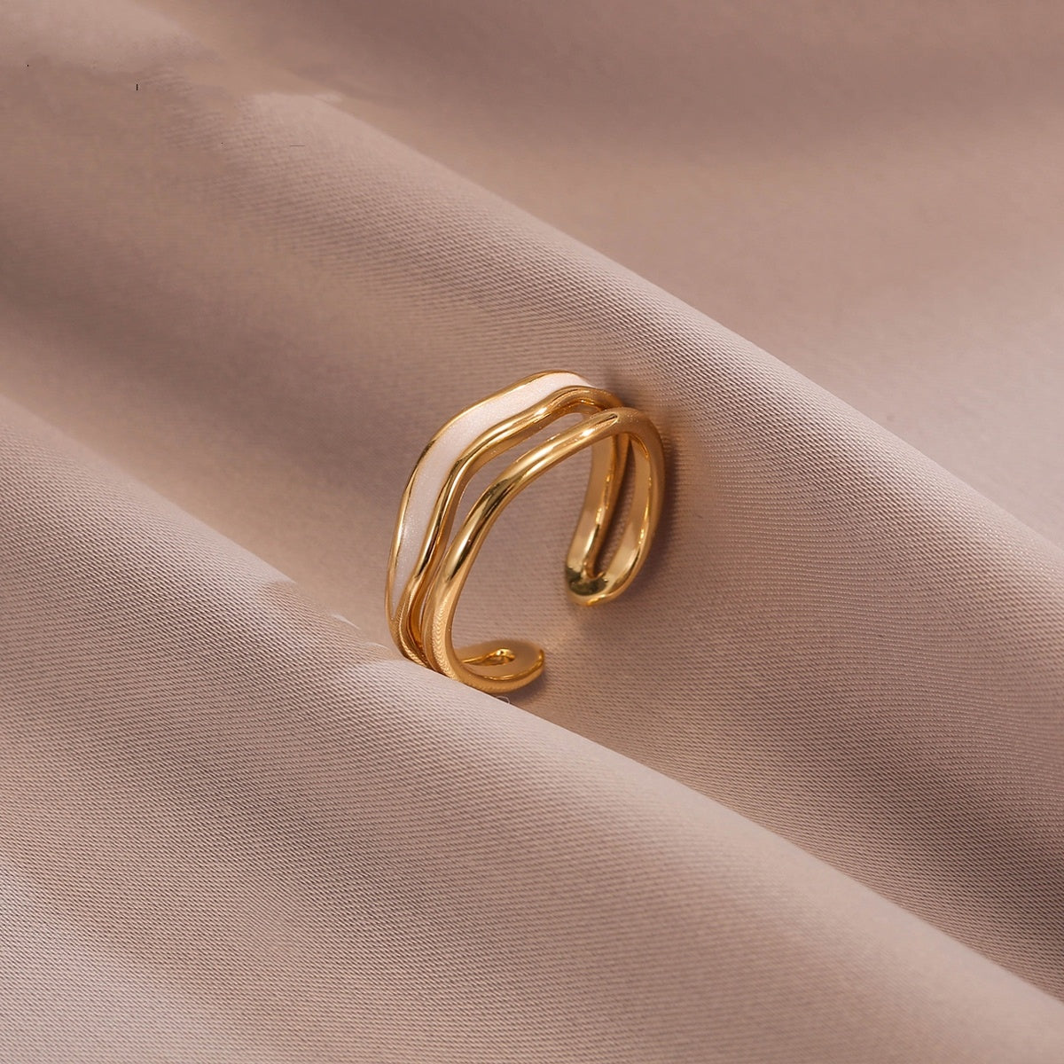 White Stone Glazed Ring