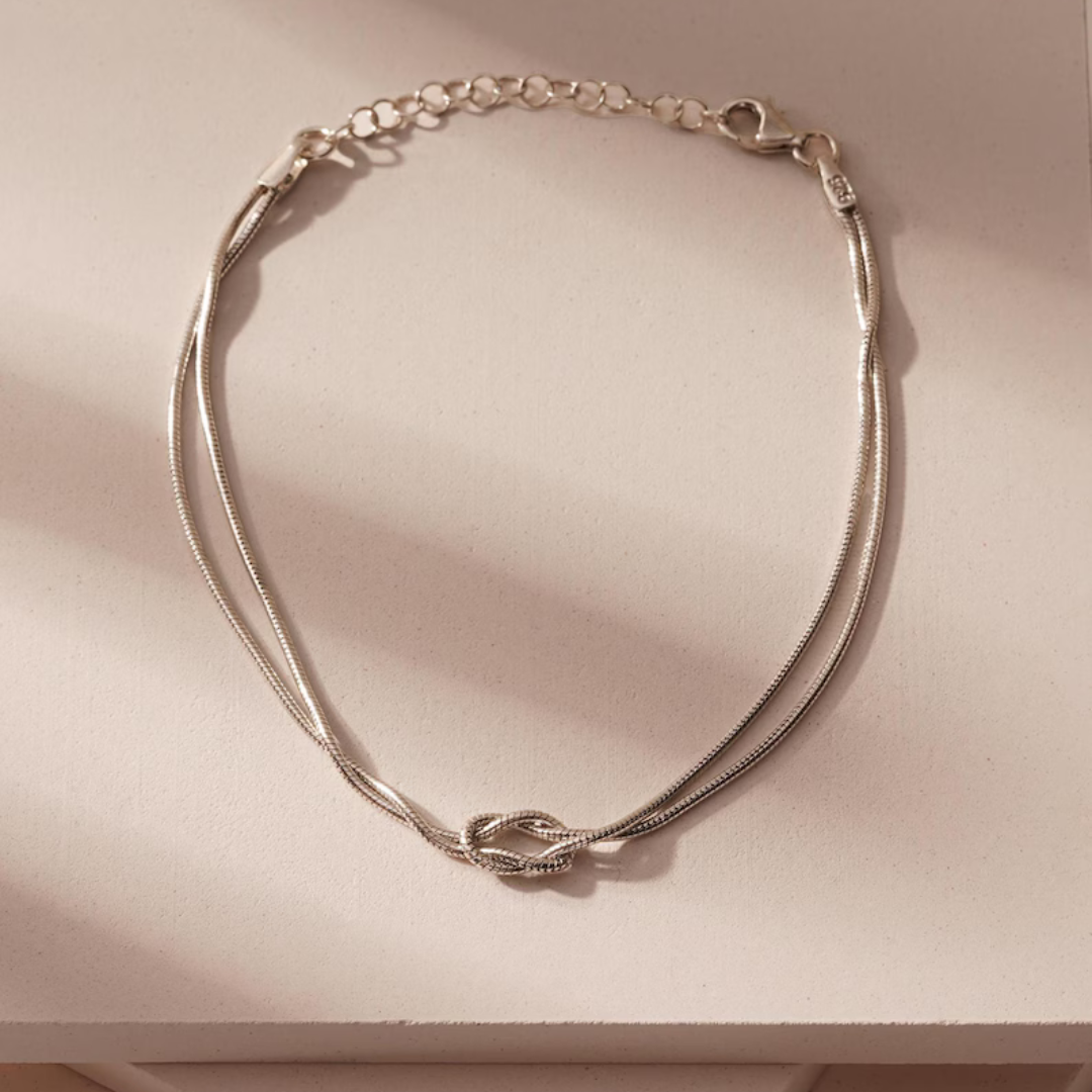 Knotted Halo