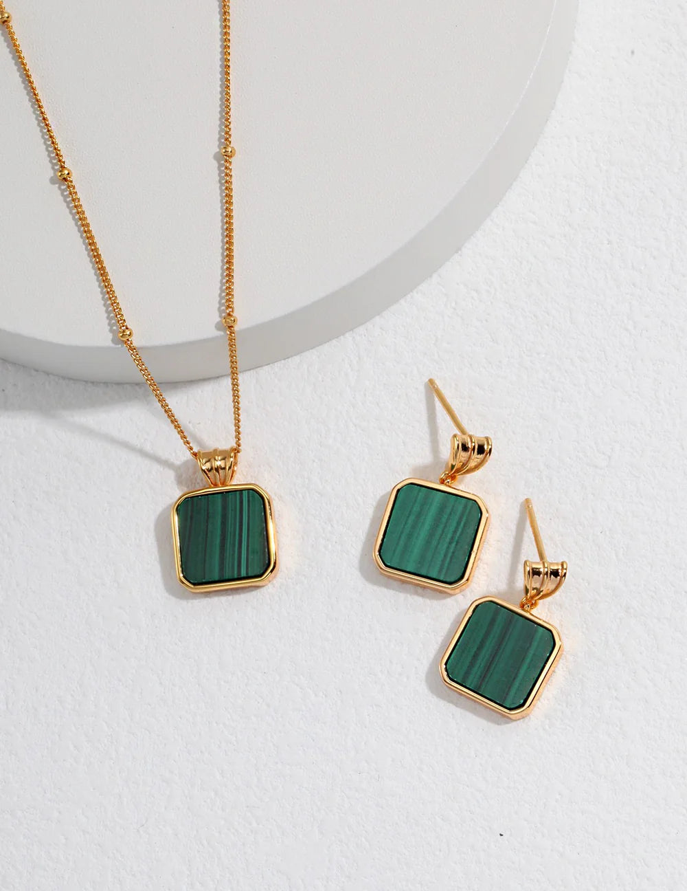 Earth Green Necklace