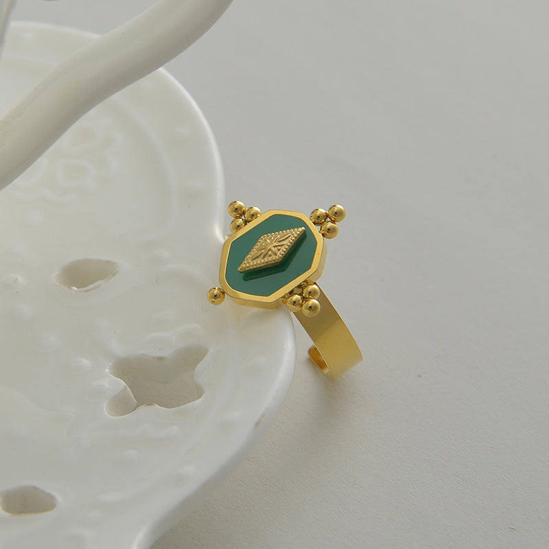 Retro Ring