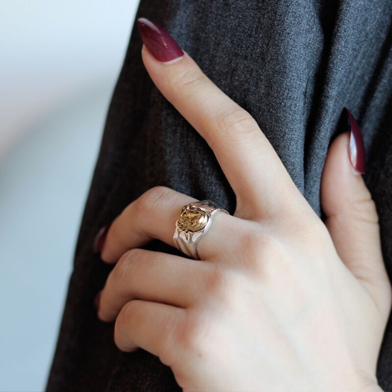 Fashion Graceful Personality New Vintage Ring
