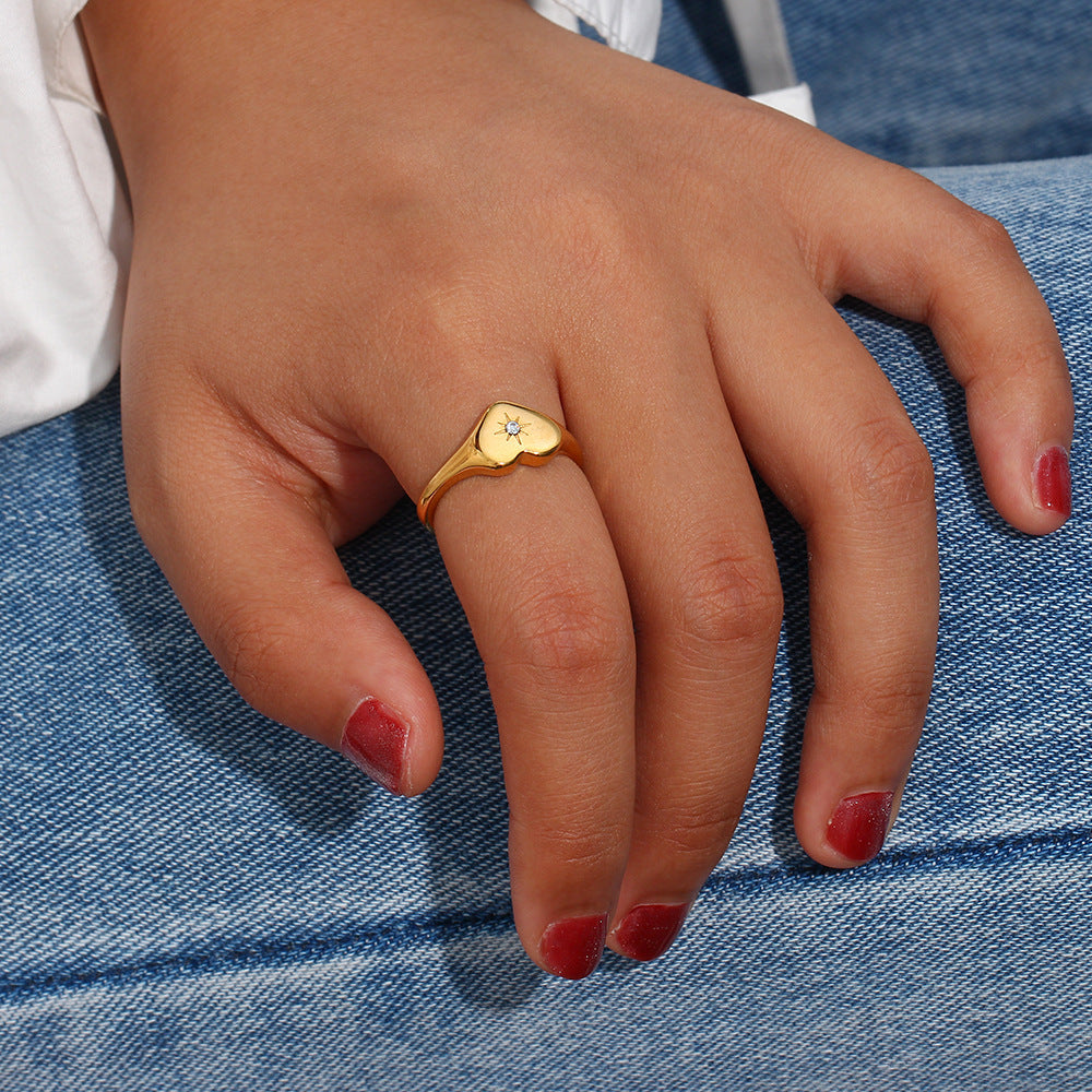 Fashionable And Personalized Popular Peach Heart North Star Ring