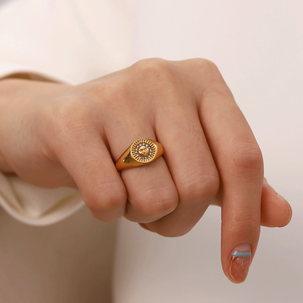 Diamond-inlaid Round Female Fashion High Sense Temperament Wild Retro Gold Forefinger Ring