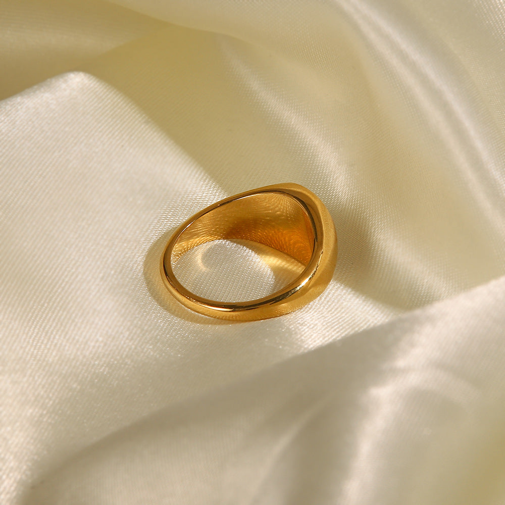 Diamond-inlaid Round Female Fashion High Sense Temperament Wild Retro Gold Forefinger Ring